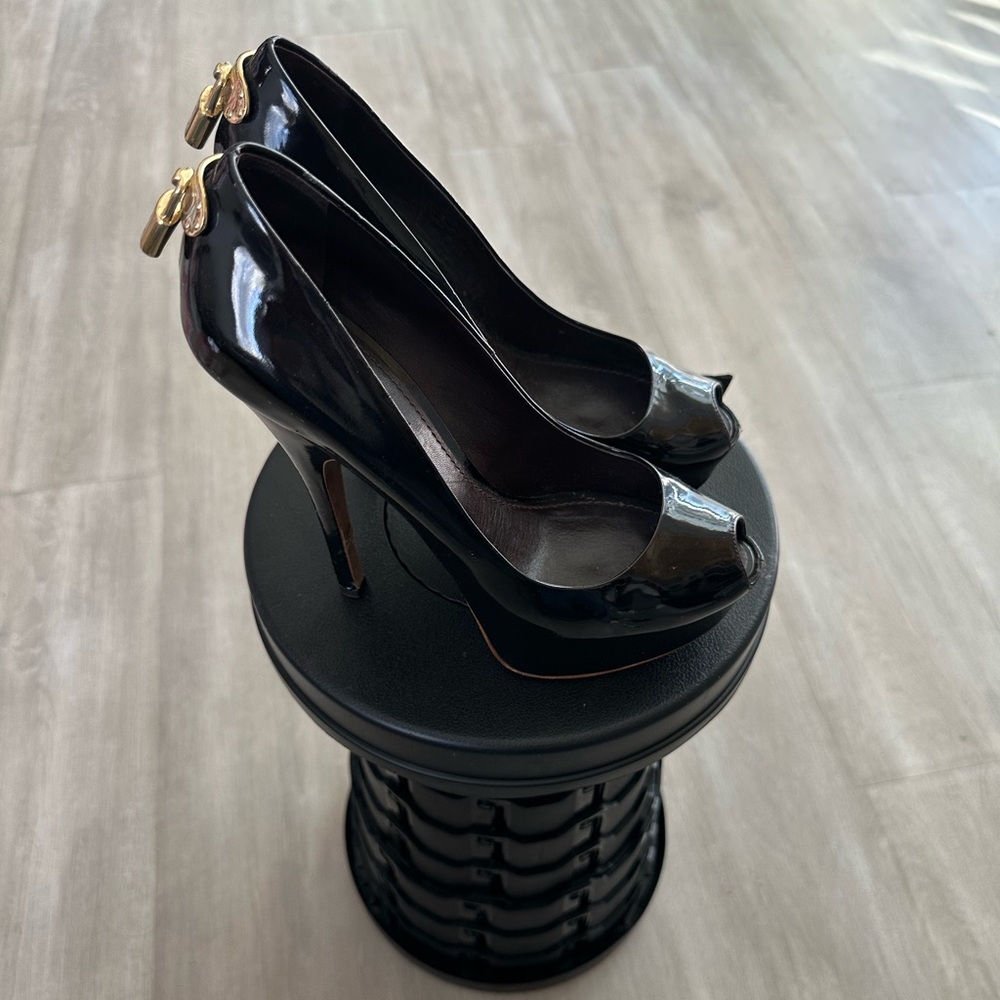 Louis Vuitton lock peep toe heels
